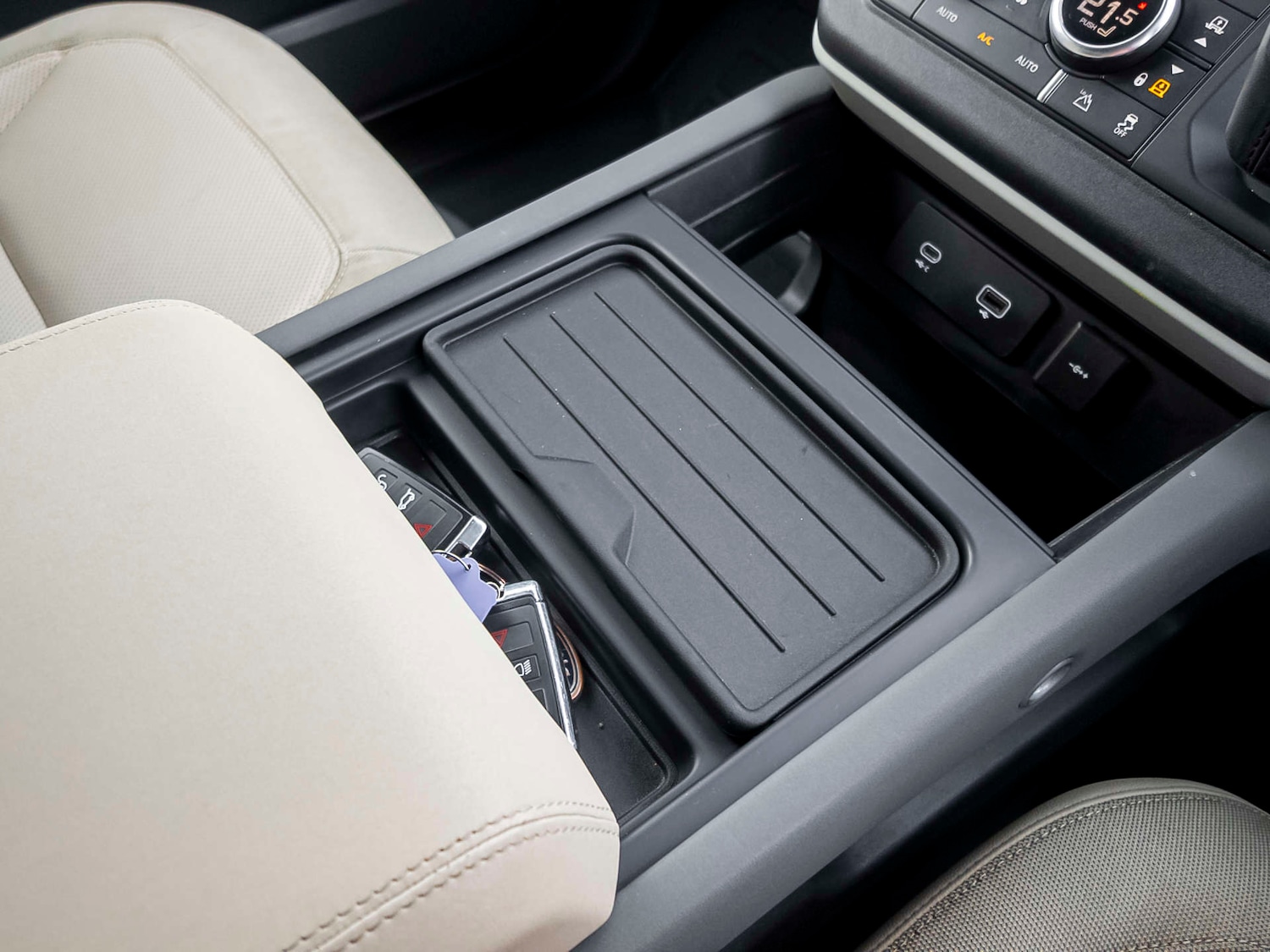 Used Land Rover Defender 2020 for sale - 77790768: Photo 27