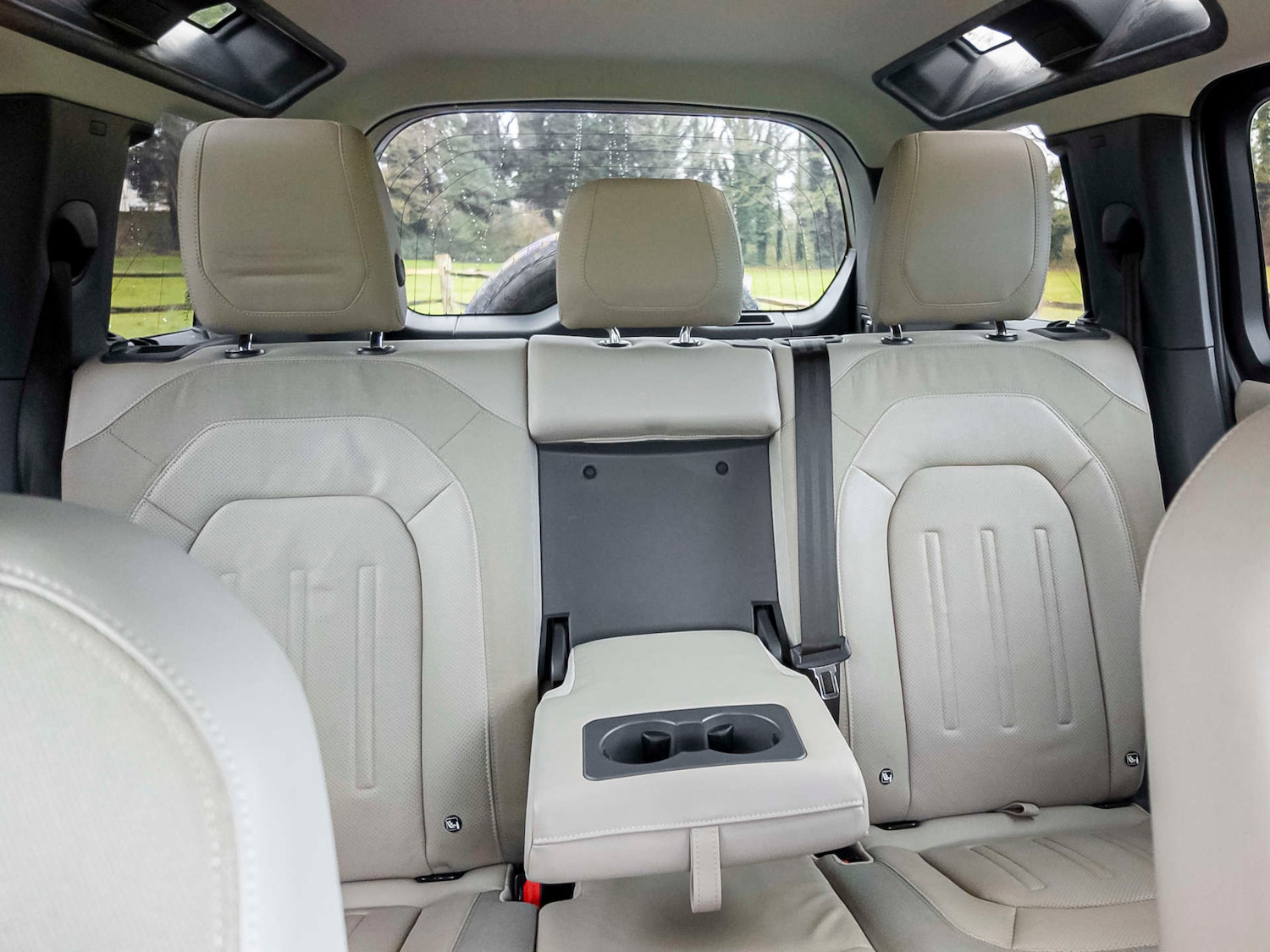 Used Land Rover Defender 2020 for sale - 77790768: Photo 30