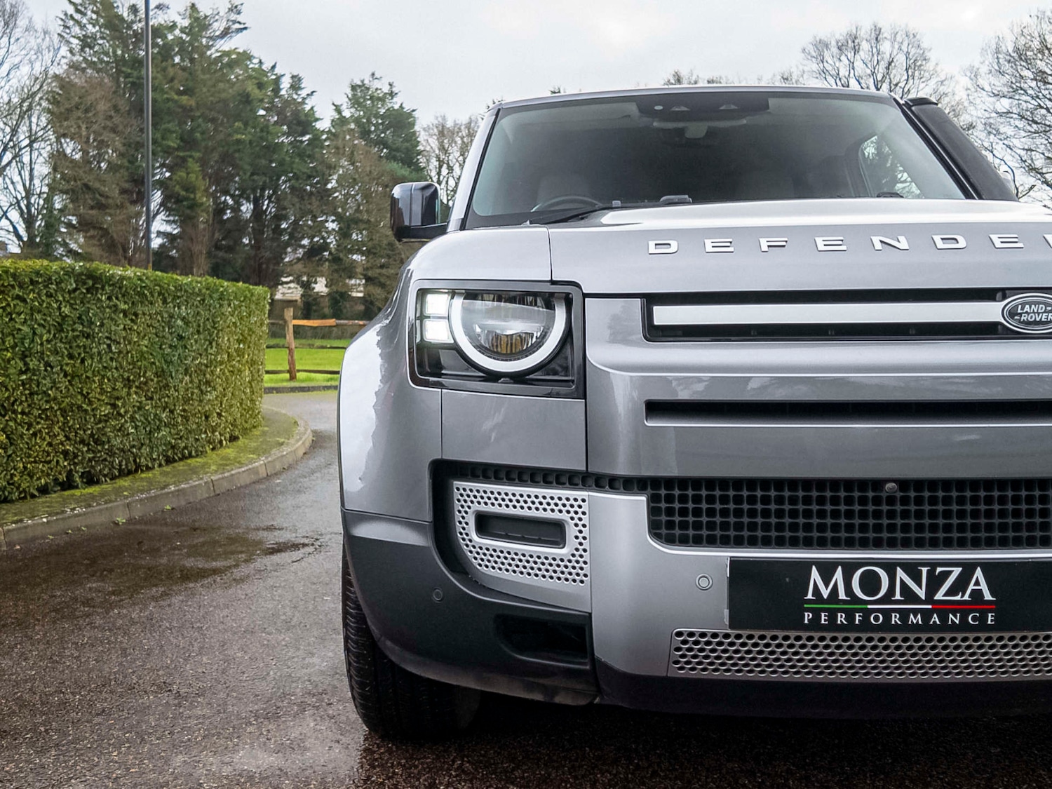 Used Land Rover Defender 2020 for sale - 77790768: Photo 6