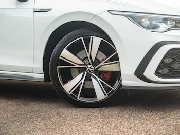 Used Volkswagen Golf 2022 for sale - 76402677: Photo