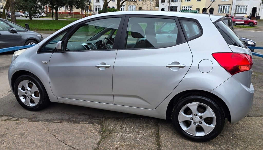 Used Kia Venga 2010 for sale - 77693225: Photo 13