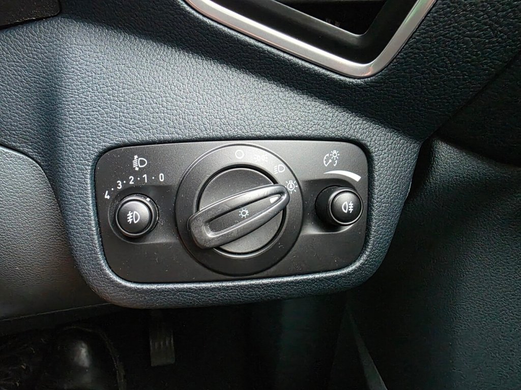 Used Ford C-Max 2013 for sale - 76768135: Photo 26