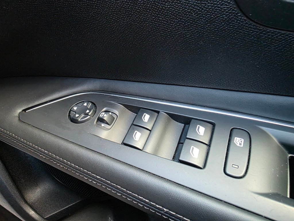 Used Peugeot 3008 2017 for sale - 76768085: Photo 26