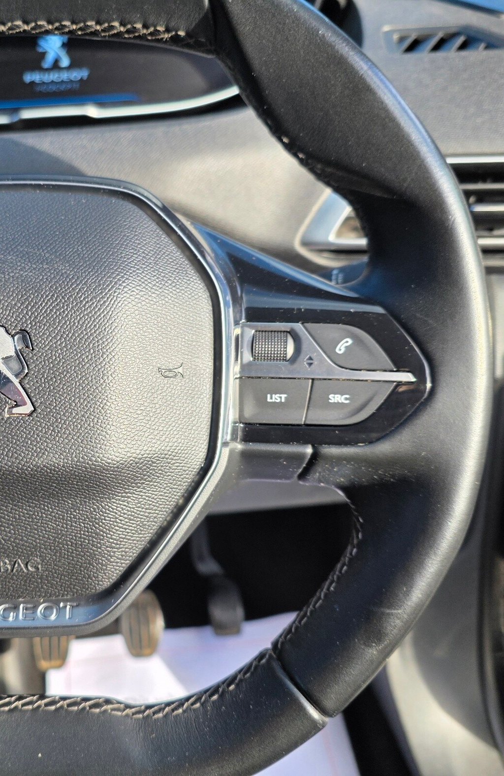 Used Peugeot 3008 2017 for sale - 76768085: Photo 28