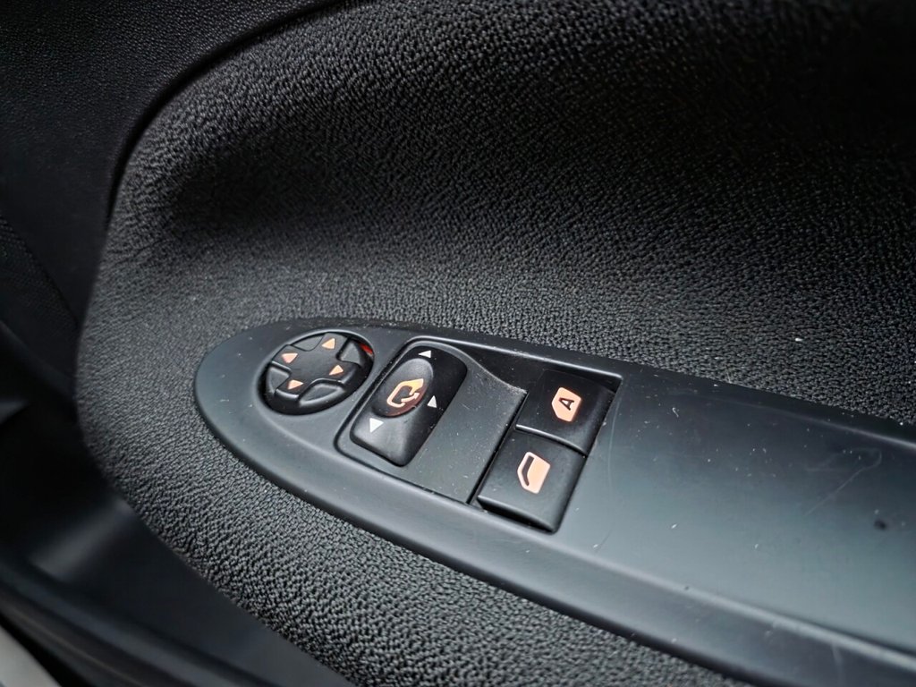 Used Citroen DS3 2015 for sale - 76768238: Photo 23