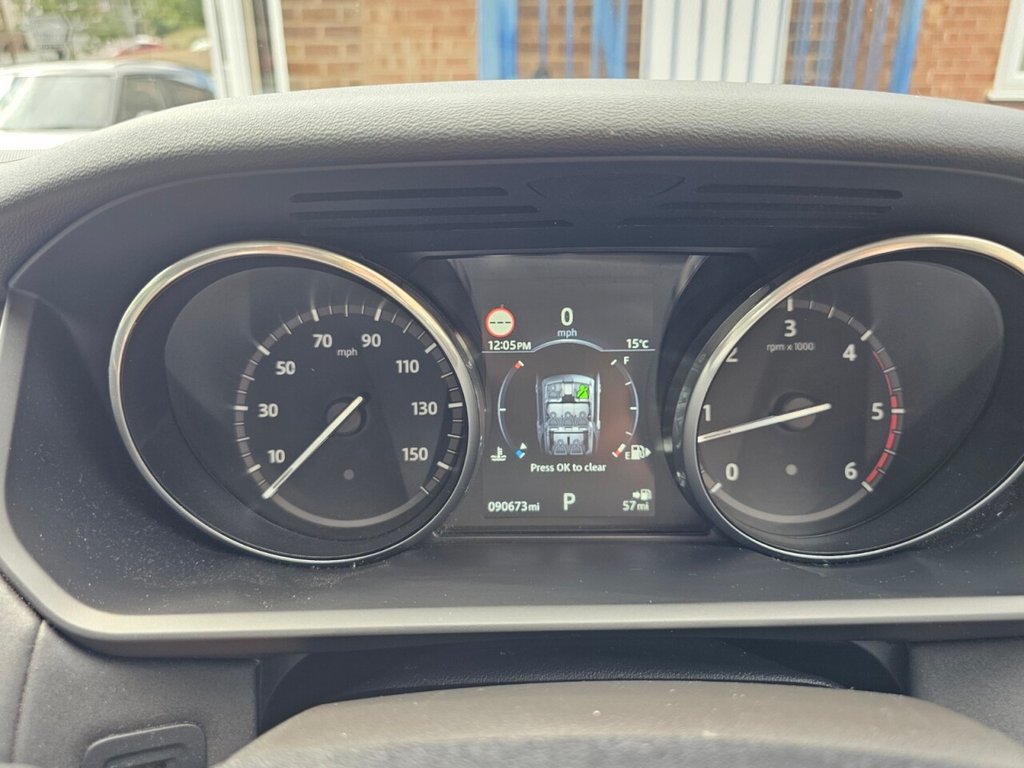 Used Land Rover Discovery 2018 for sale - 76950208: Photo 30