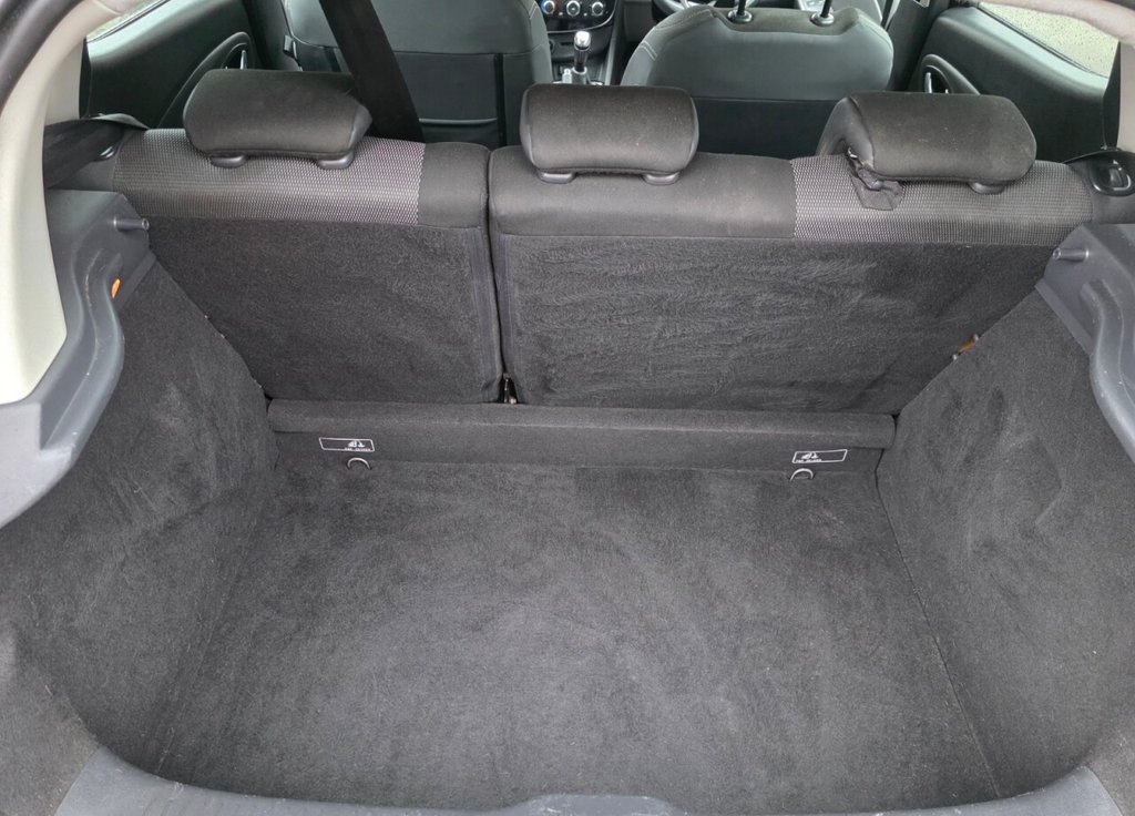 Used Renault Clio 2017 for sale - 77110822: Photo 10