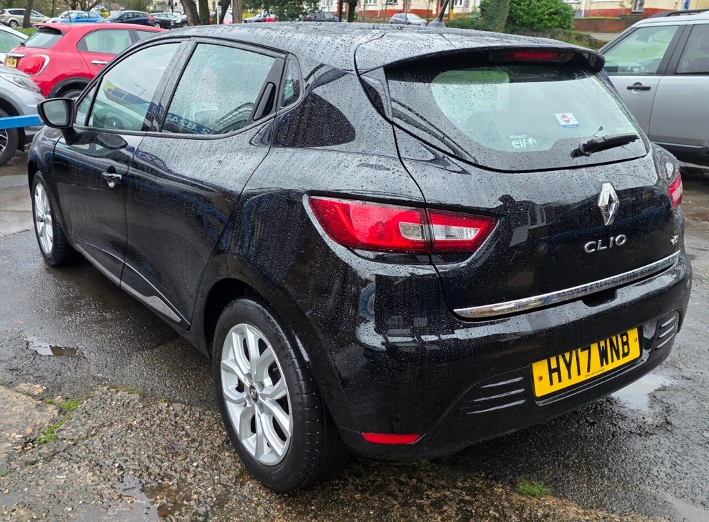 Used Renault Clio 2017 for sale - 77110822: Photo 11