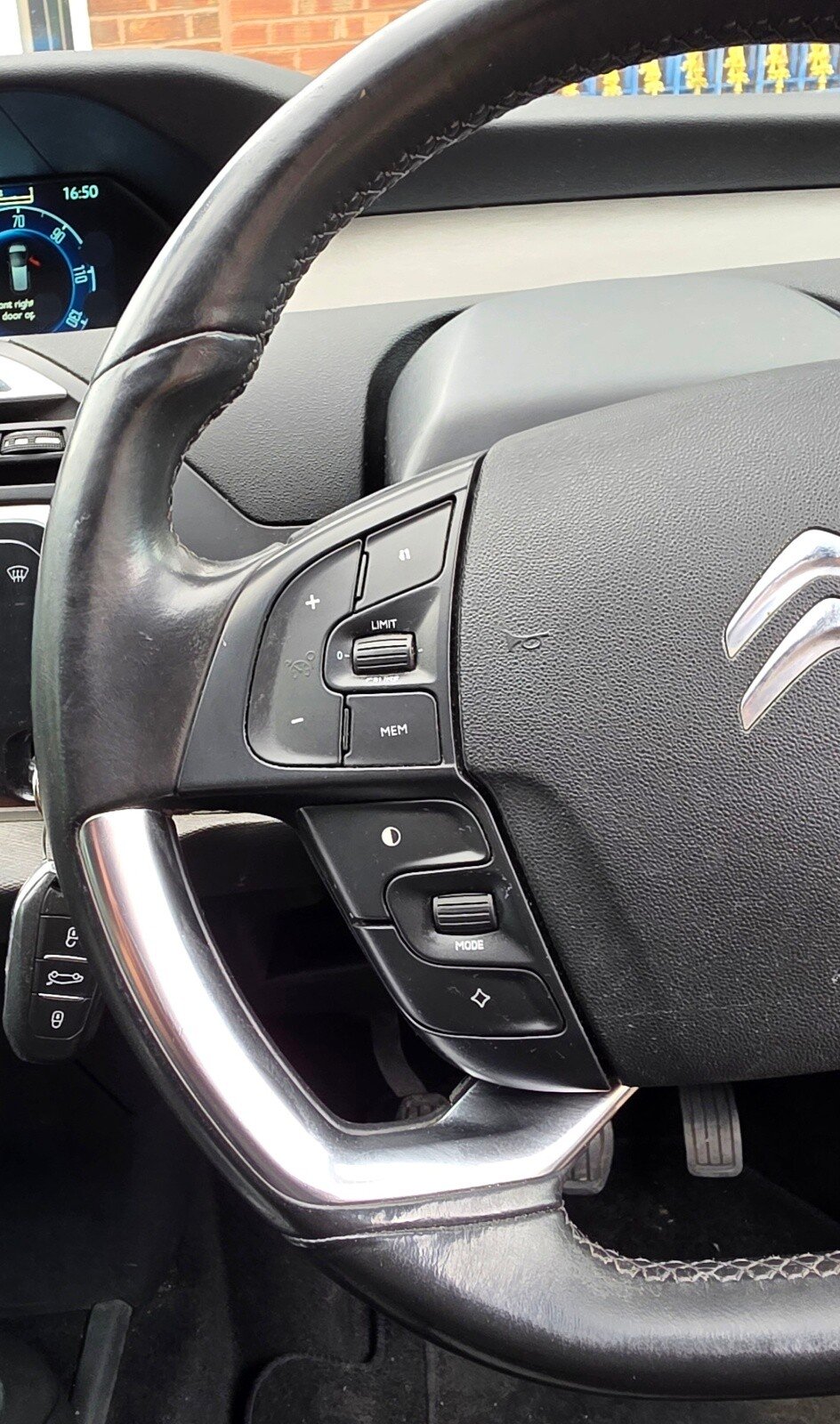 Used Citroen C4 Picasso 2013 for sale - 76768155: Photo 26