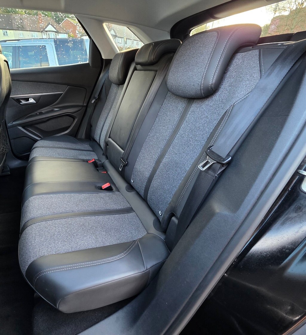 Used Peugeot 3008 2017 for sale - 77383500: Photo 19