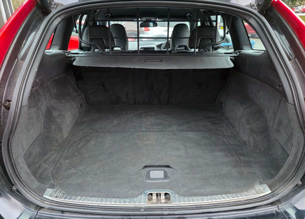 Used Volvo XC60 2014 for sale - 76768232: Photo 10