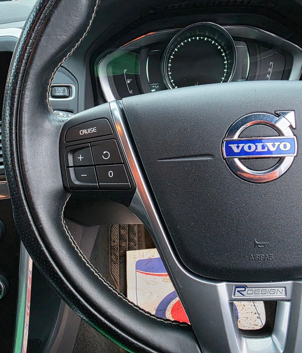 Used Volvo XC60 2014 for sale - 76768232: Photo 28