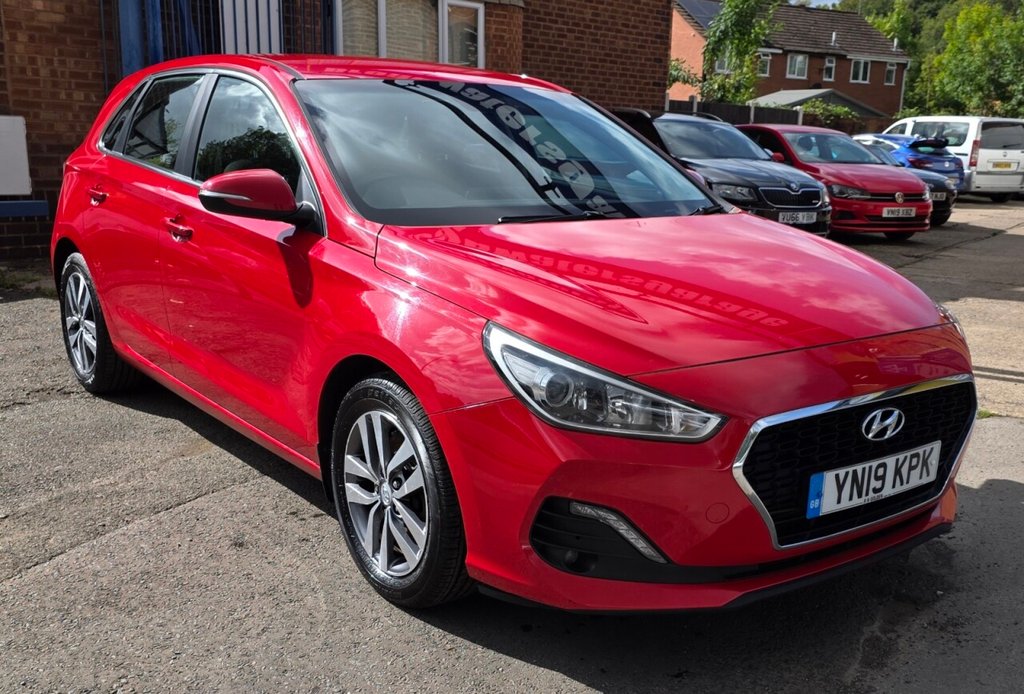 Used Hyundai i30 2019 for sale - 76767982: Photo 2