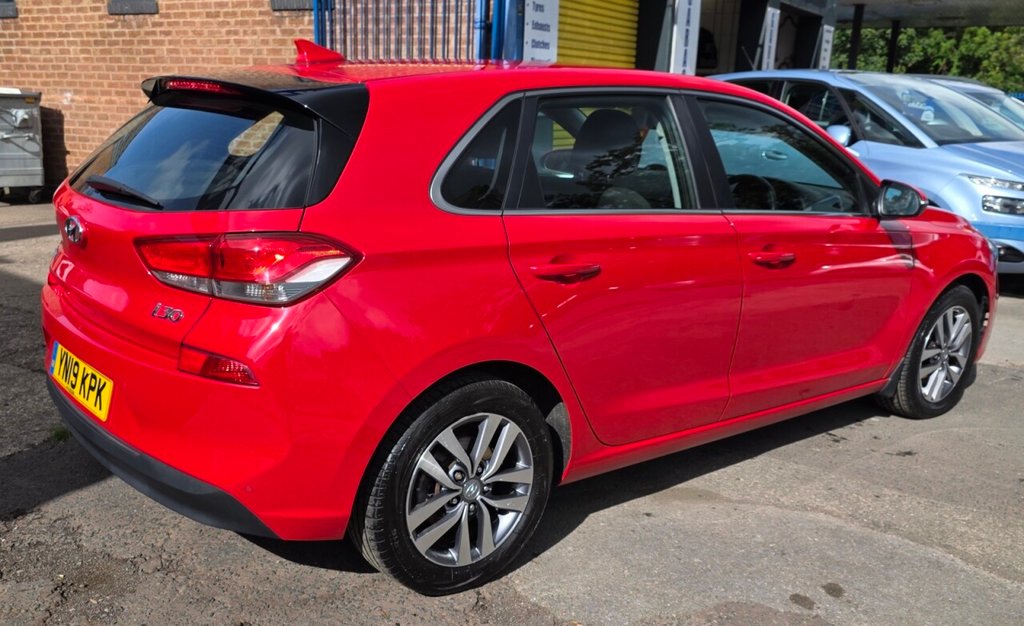 Used Hyundai i30 2019 for sale - 76767982: Photo 8