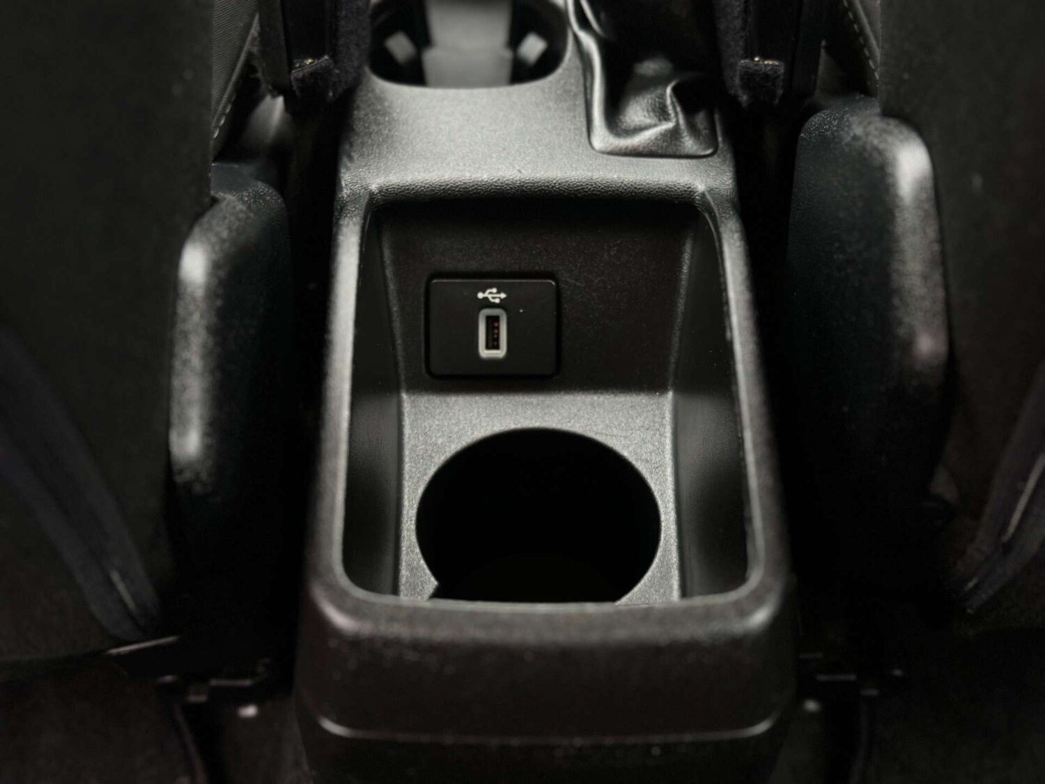 Used Ford Fiesta 2018 for sale - 77603995: Photo 32