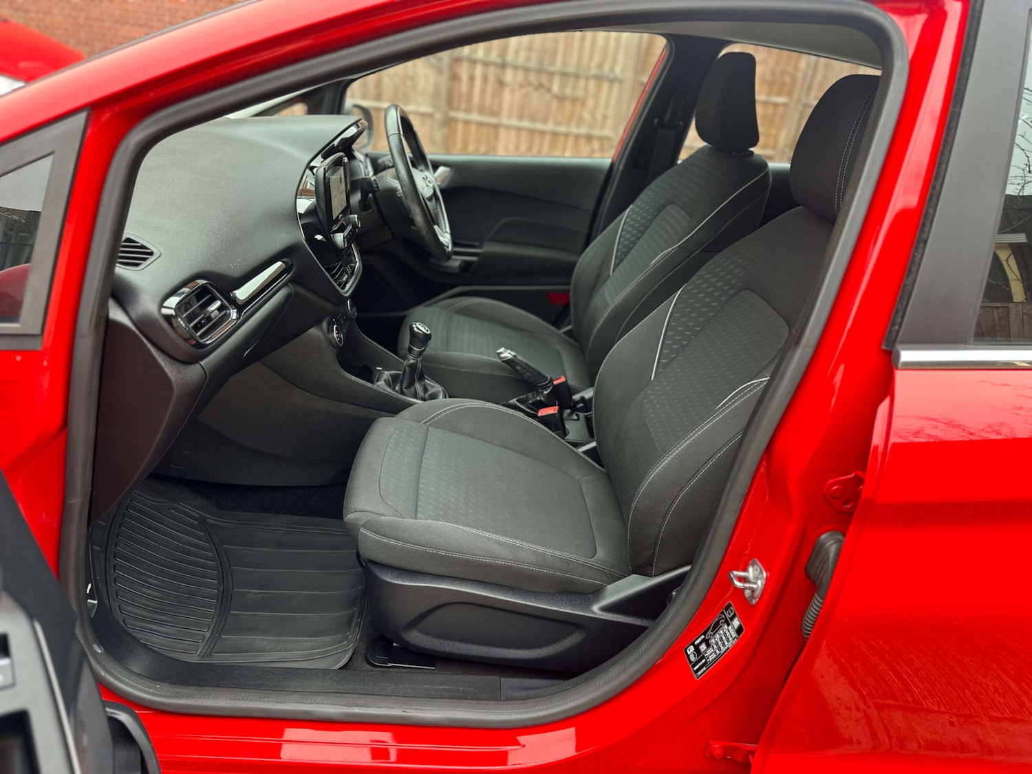 Used Ford Fiesta 2018 for sale - 77603995: Photo 34