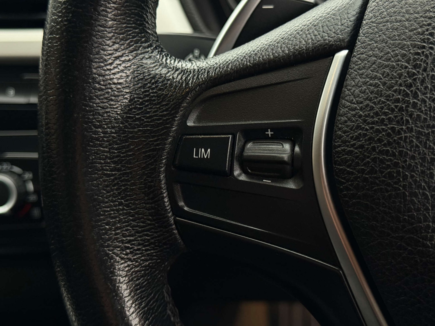 Used BMW 3 Series 2018 for sale - 76589724: Photo 22