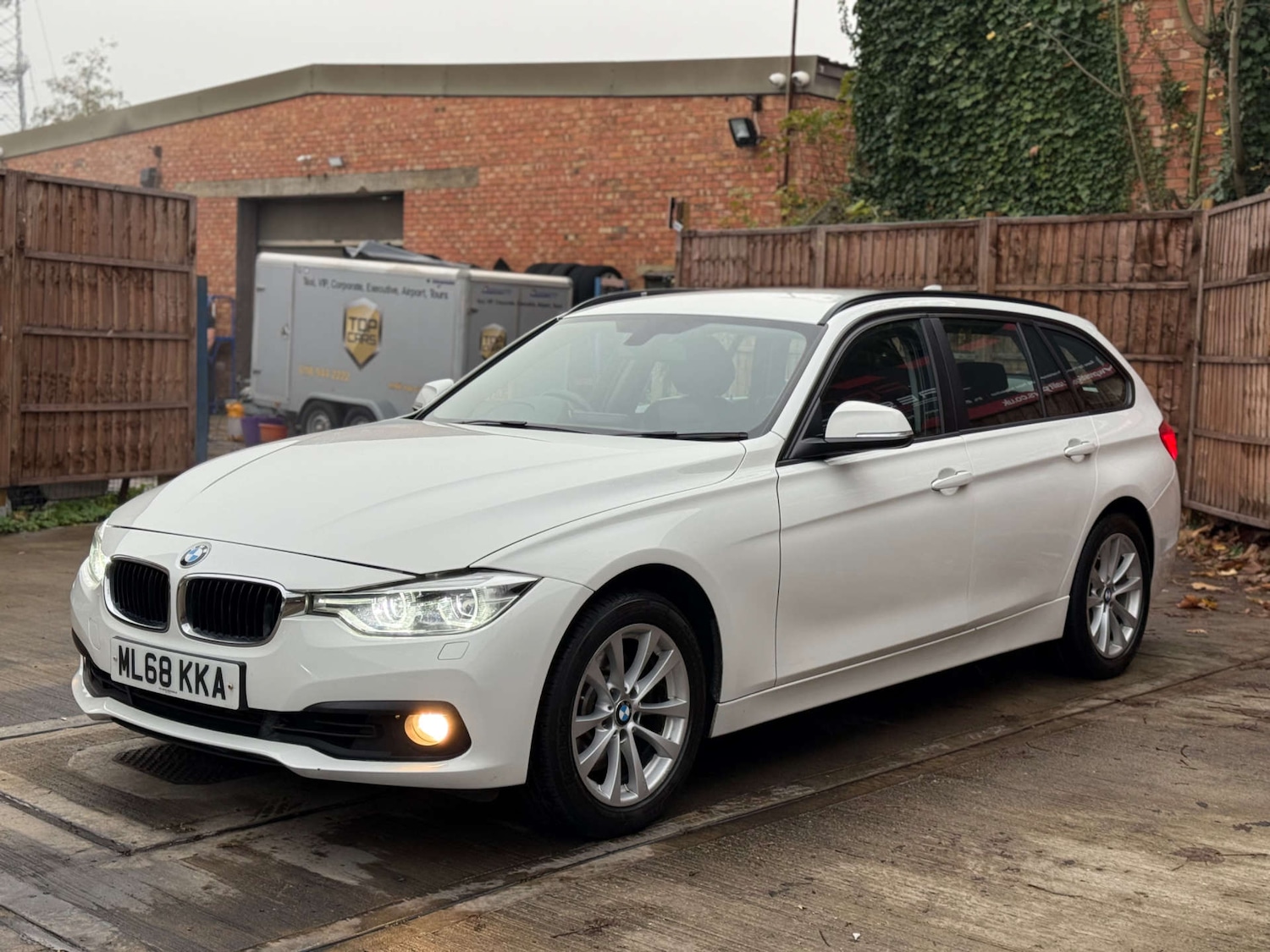 Used BMW 3 Series 2018 for sale - 76589724: Photo 9