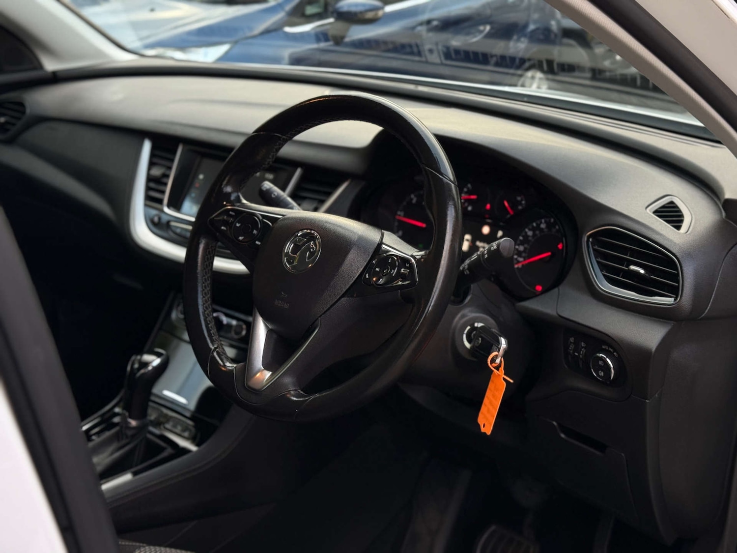 Used Vauxhall Grandland X 2018 for sale - 76159797: Photo 3