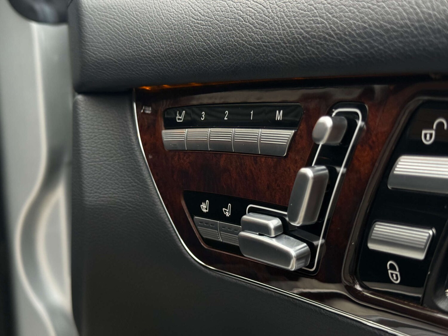 Used Mercedes-Benz CL 2015 for sale - 77234119: Photo 22