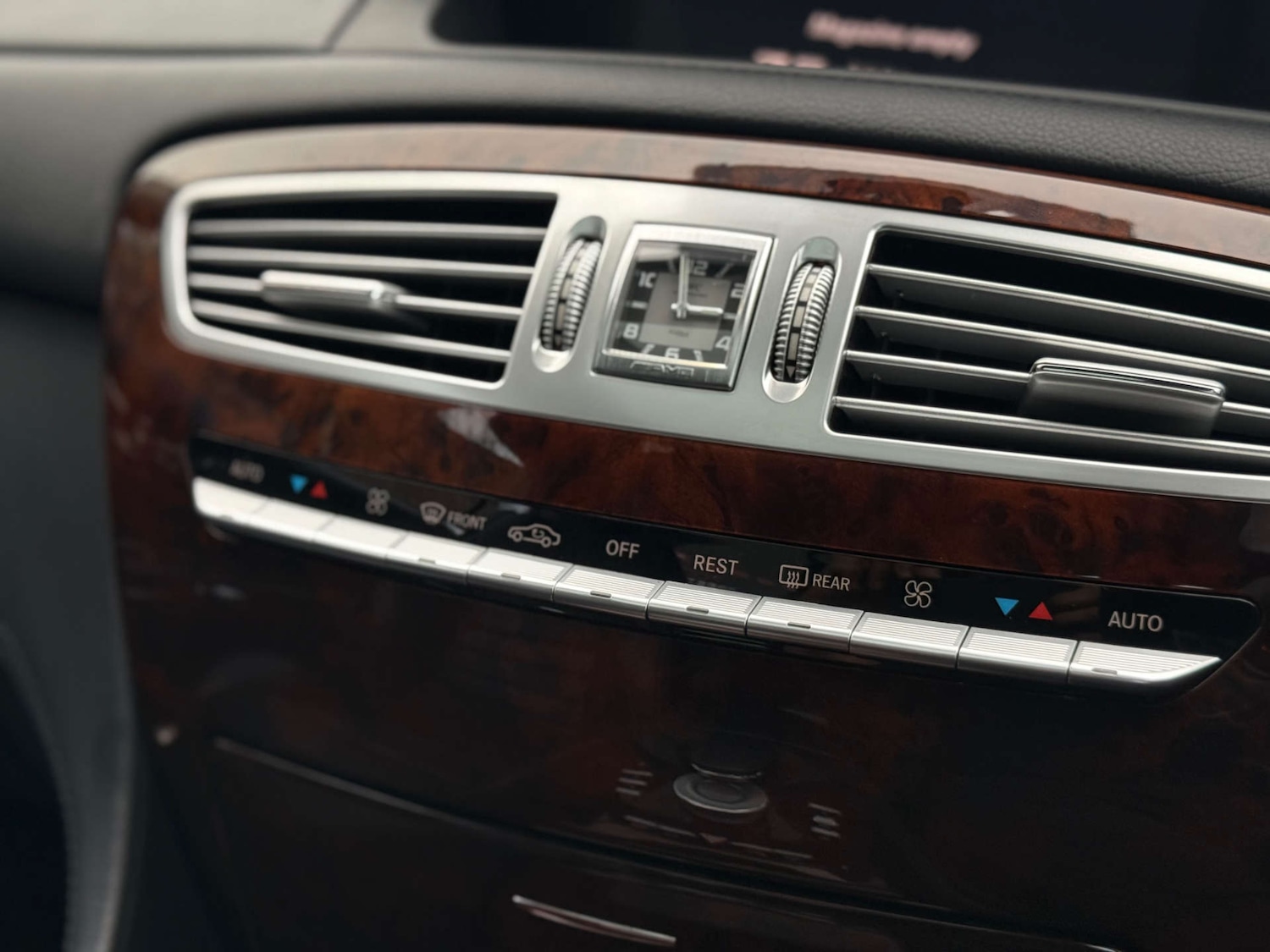 Used Mercedes-Benz CL 2015 for sale - 77234119: Photo 41