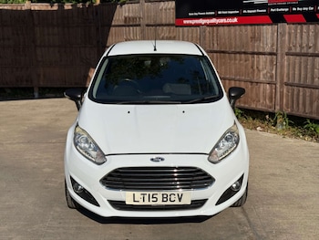 Used Ford Fiesta 2015 for sale - 79031595: Photo