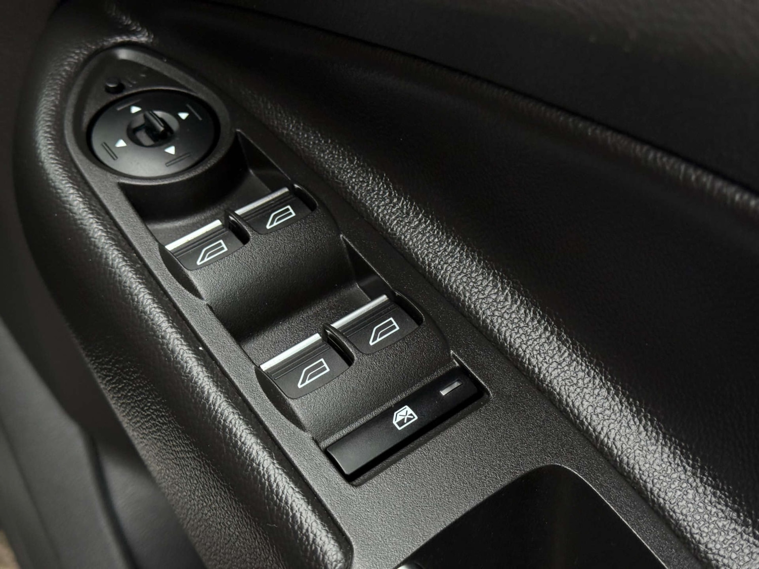 Used Ford Kuga 2017 for sale - 77594811: Photo 22