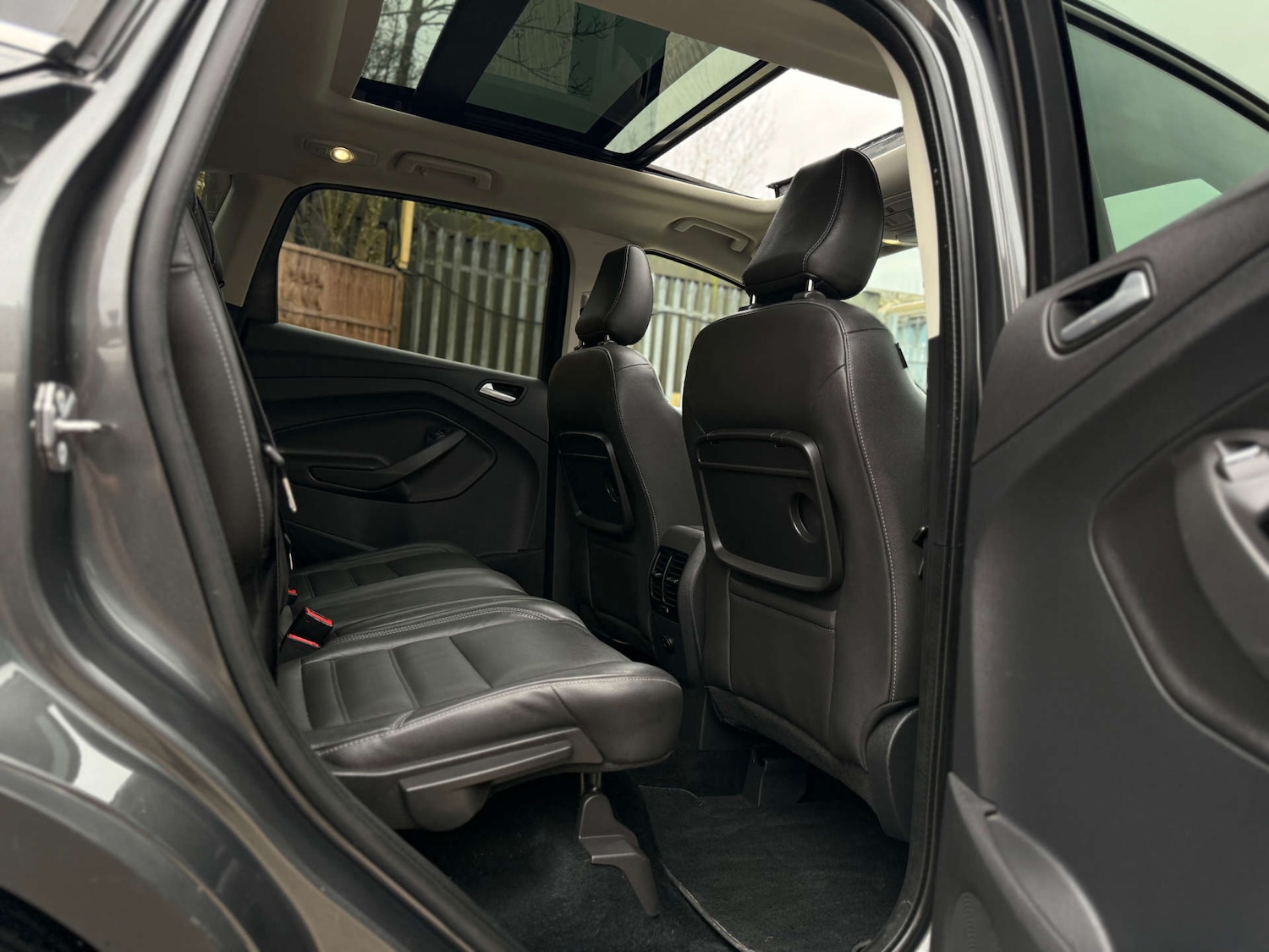 Used Ford Kuga 2017 for sale - 77594811: Photo 3