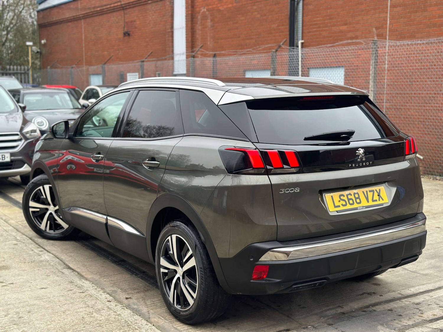 Used Peugeot 3008 2018 for sale - 77383406: Photo 11
