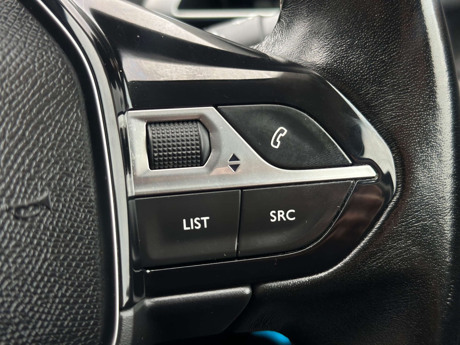 Used Peugeot 3008 2018 for sale - 77383406: Photo 19