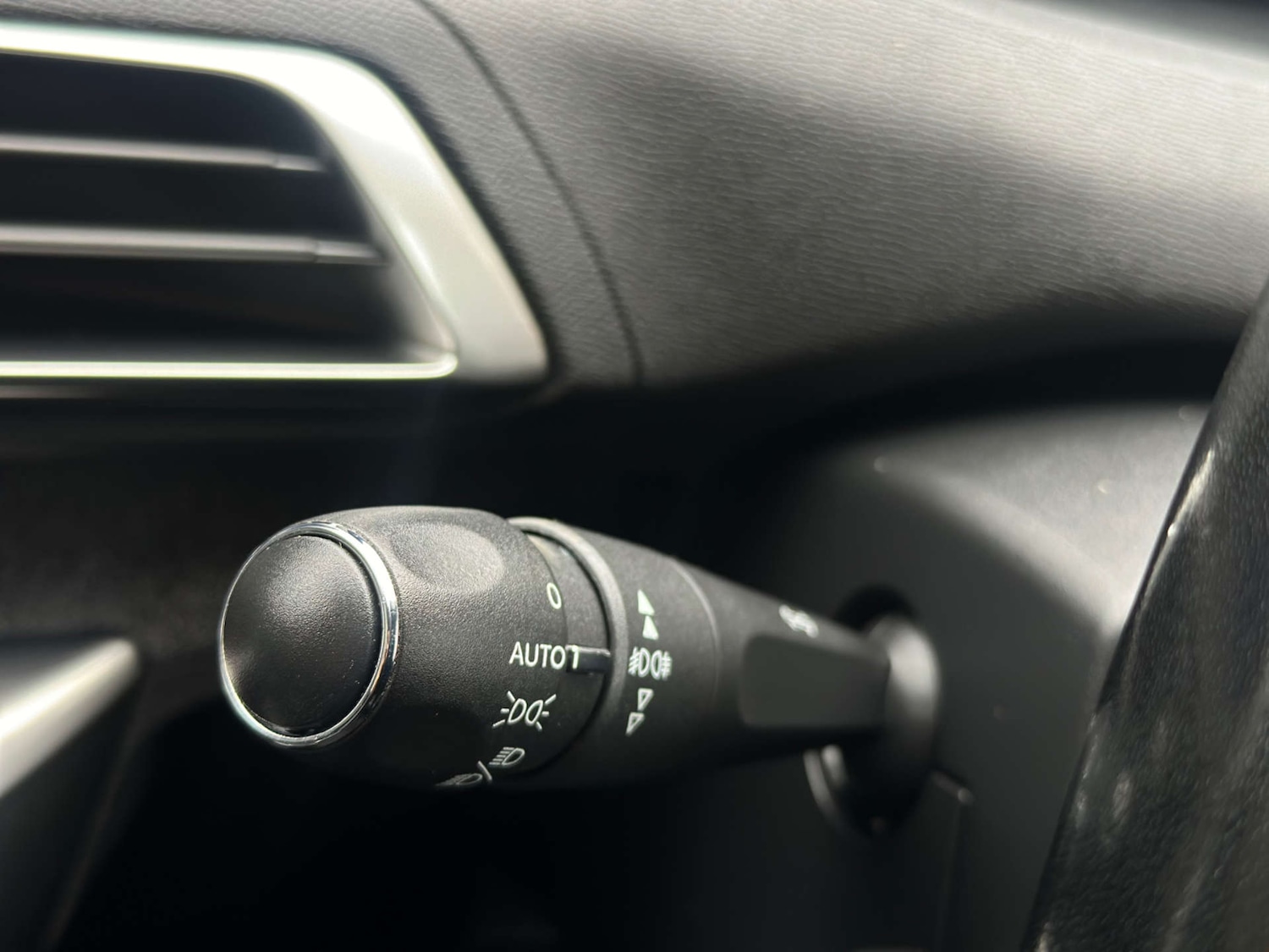 Used Peugeot 3008 2018 for sale - 77383406: Photo 23