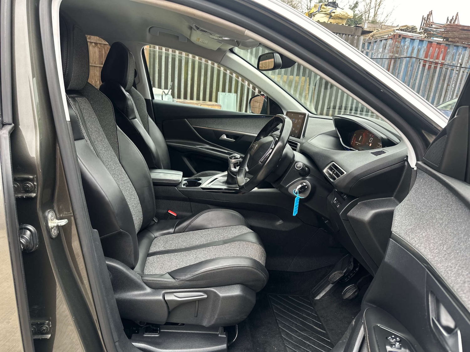 Used Peugeot 3008 2018 for sale - 77383406: Photo 29