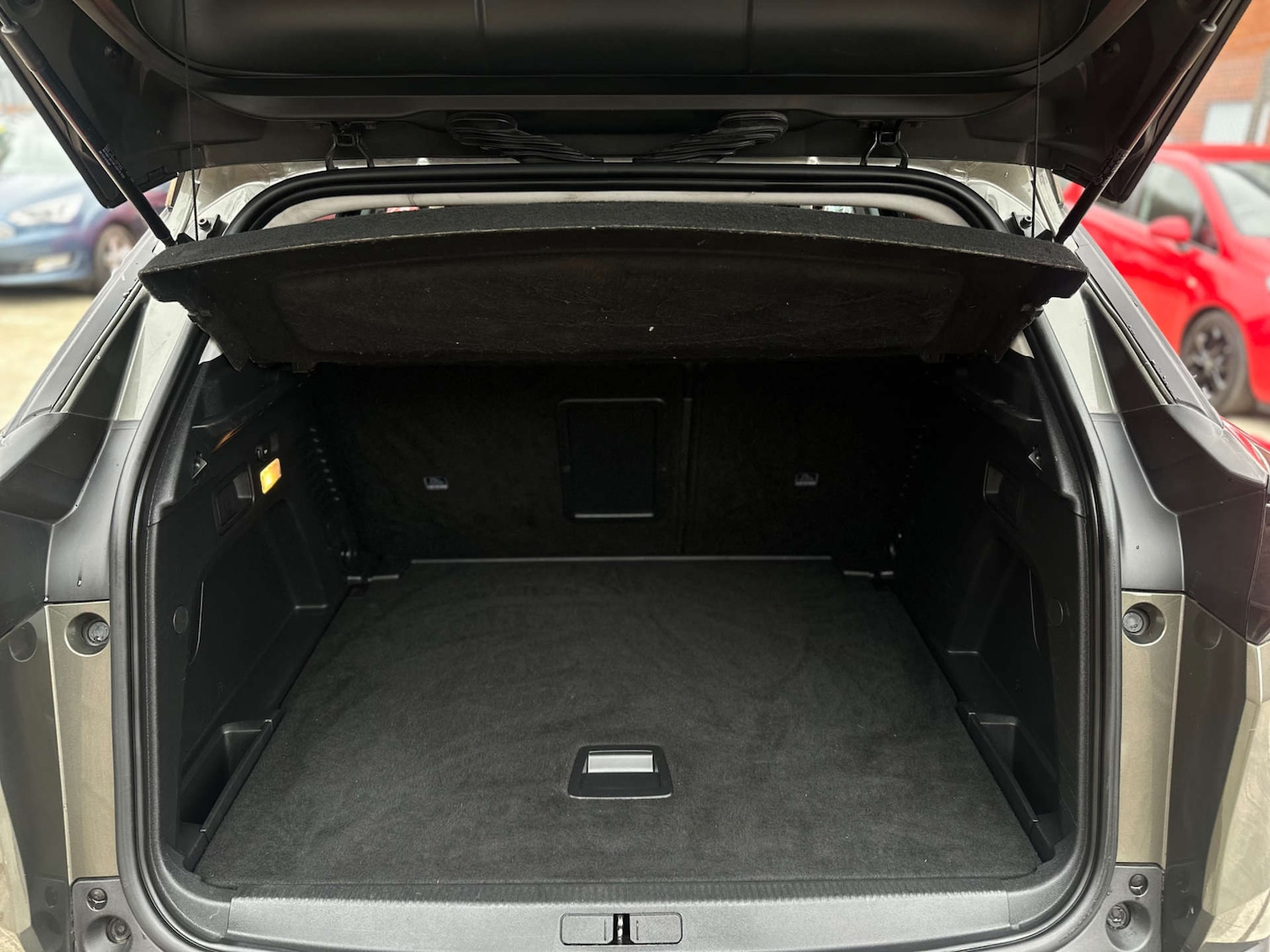 Used Peugeot 3008 2018 for sale - 77383406: Photo 38