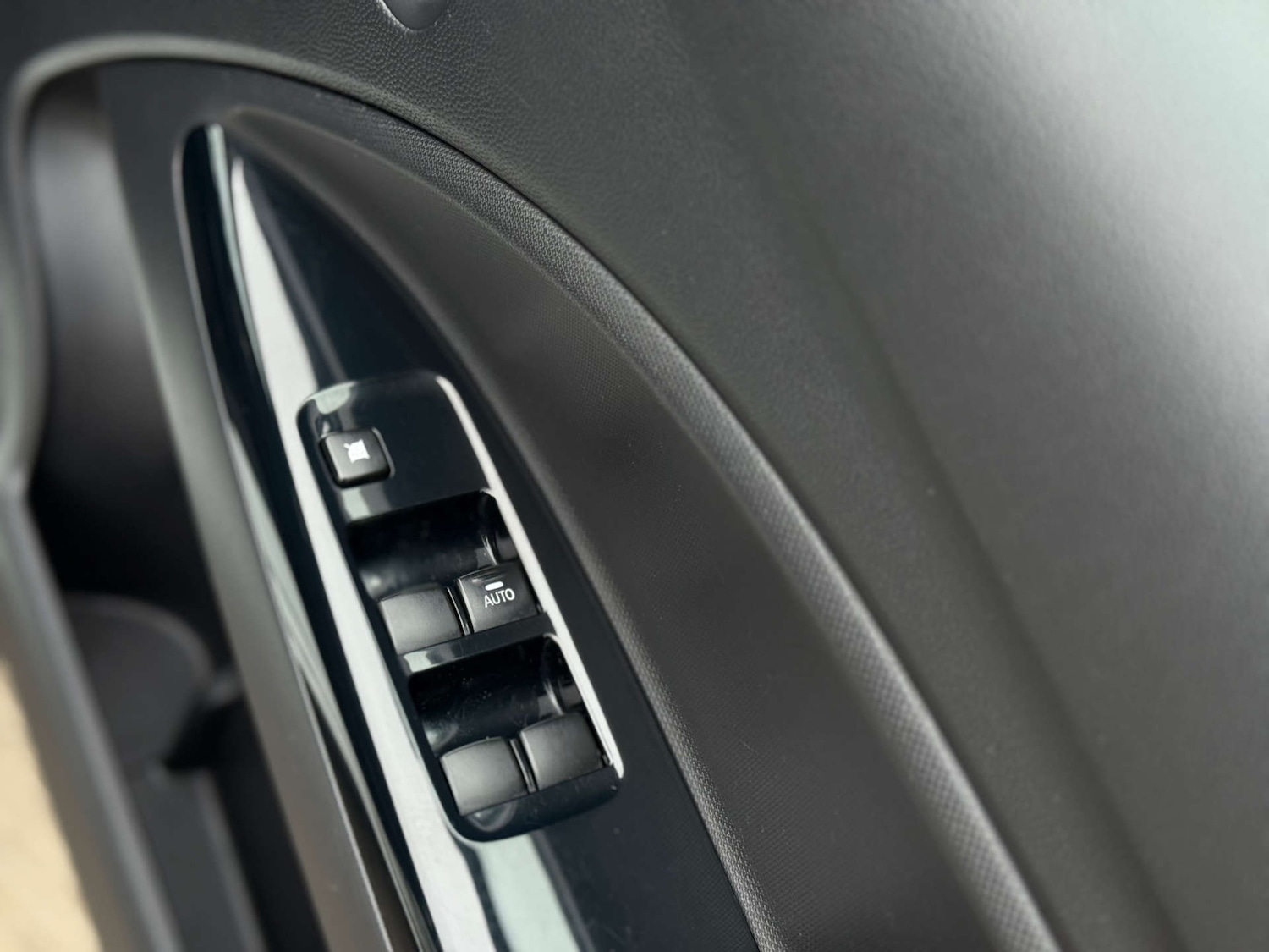 Used Mitsubishi Mirage 2018 for sale - 76830031: Photo 16