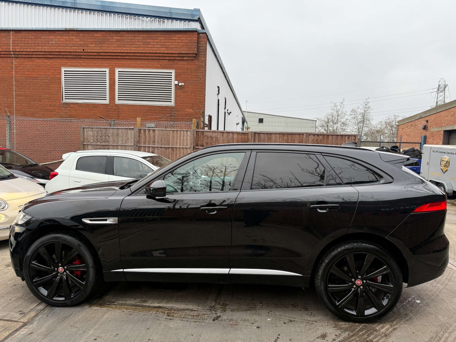 Used Jaguar F-Pace 2018 for sale - 76601891: Photo 9