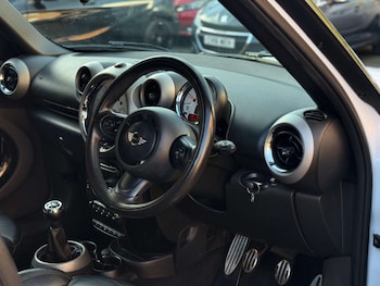 Used MINI Countryman 2011 for sale - 76518063: Photo