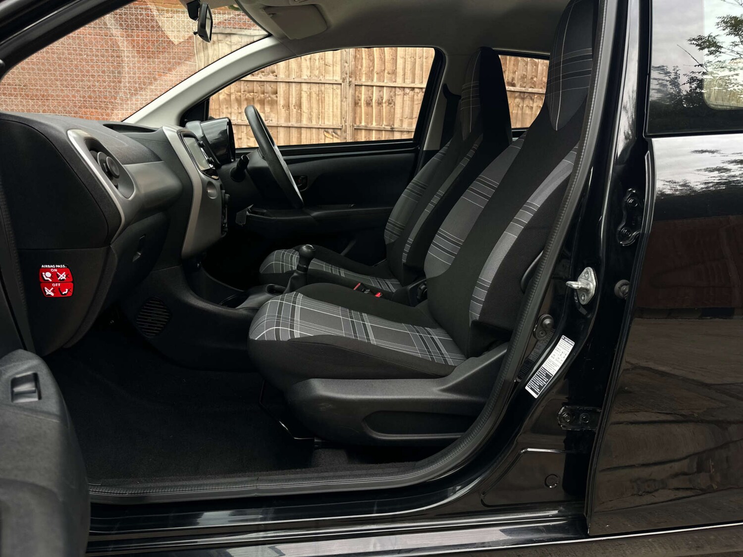 Used Peugeot 108 2016 for sale - 76602012: Photo 38