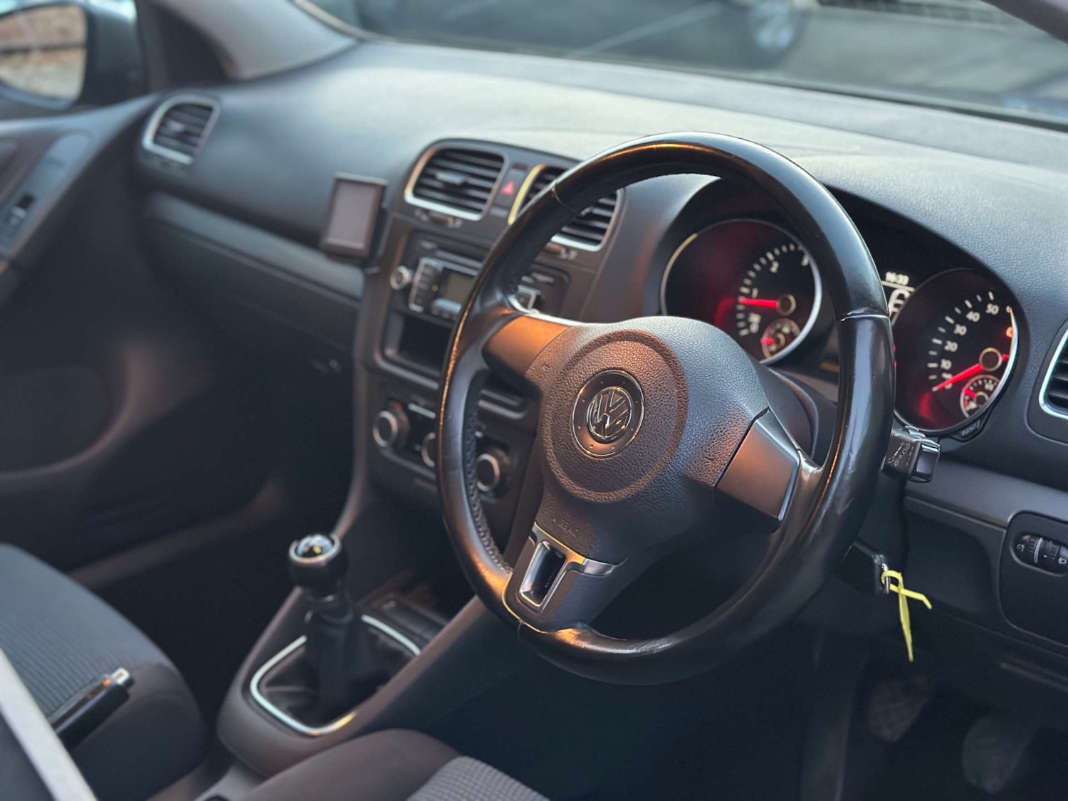 Used Volkswagen Golf 2010 for sale - 76518059: Photo 2