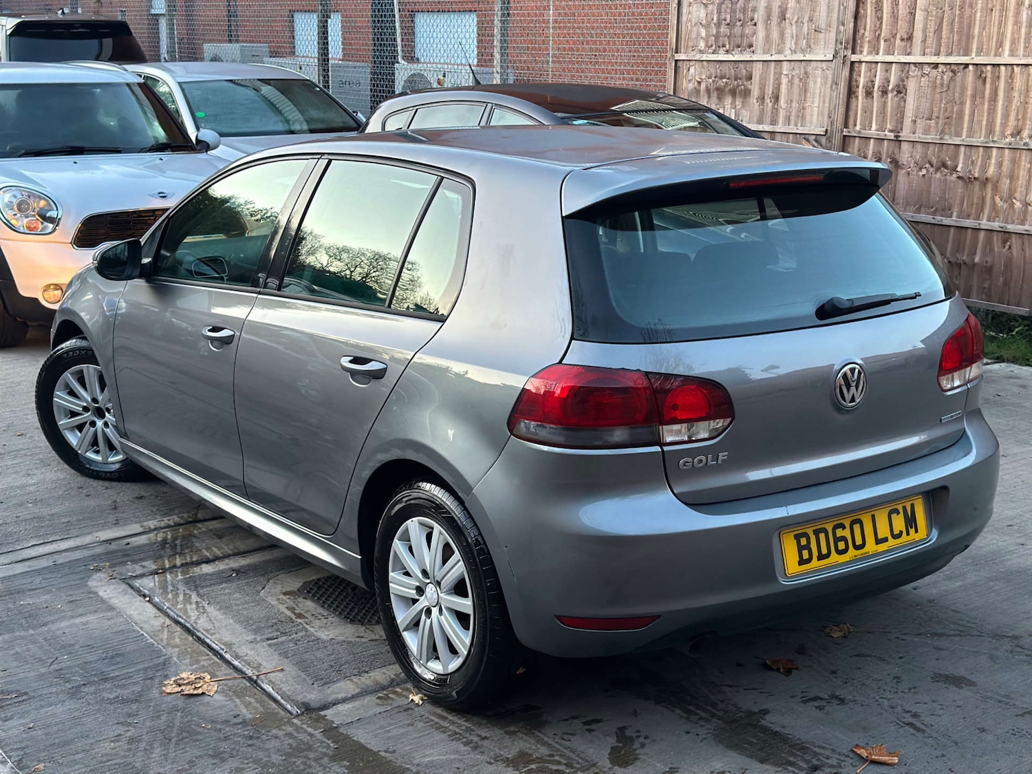 Used Volkswagen Golf 2010 for sale - 76518059: Photo 3