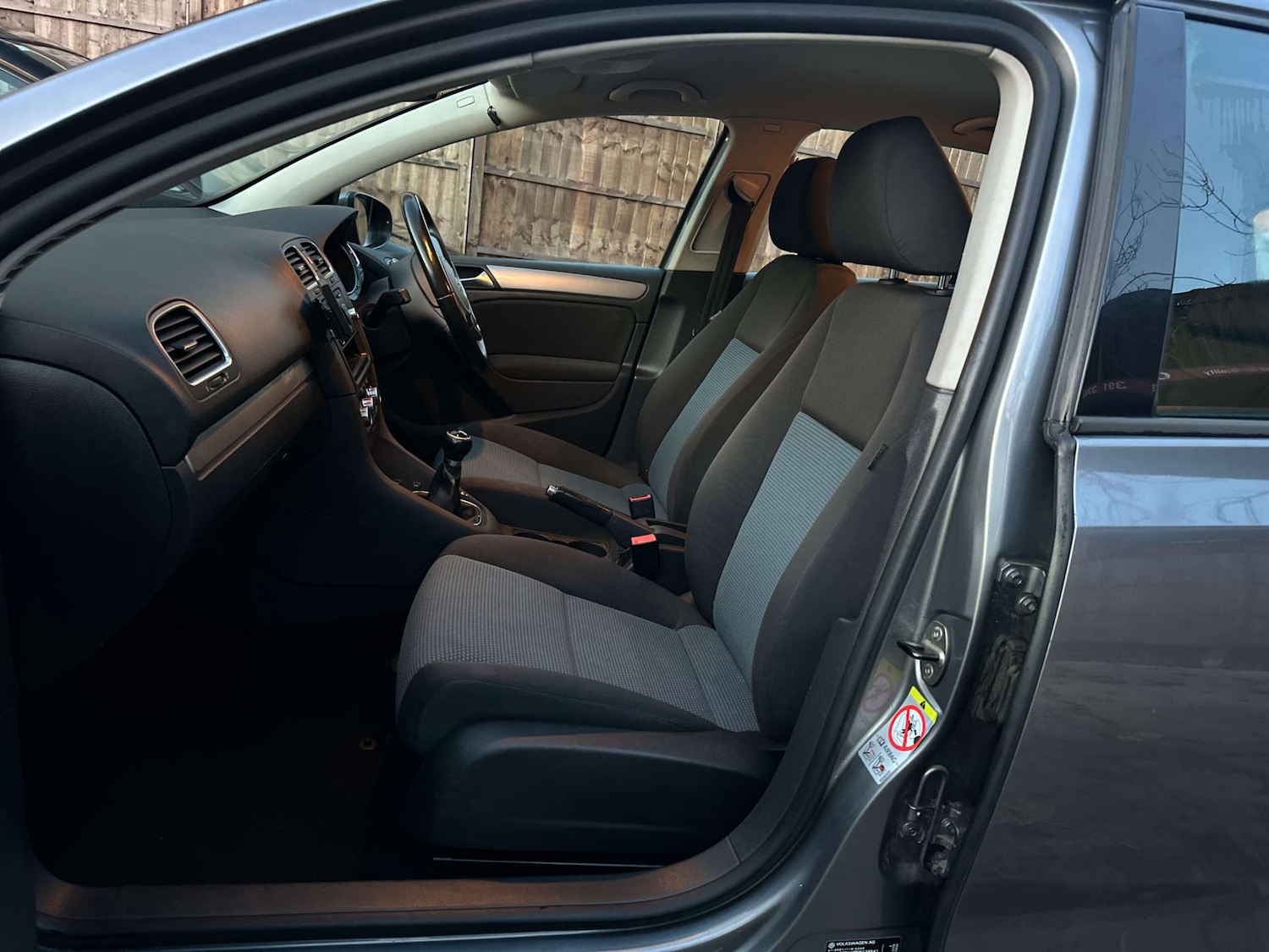 Used Volkswagen Golf 2010 for sale - 76518059: Photo 30