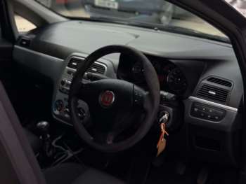 Used Fiat Punto 2012 for sale - 75157154: Photo