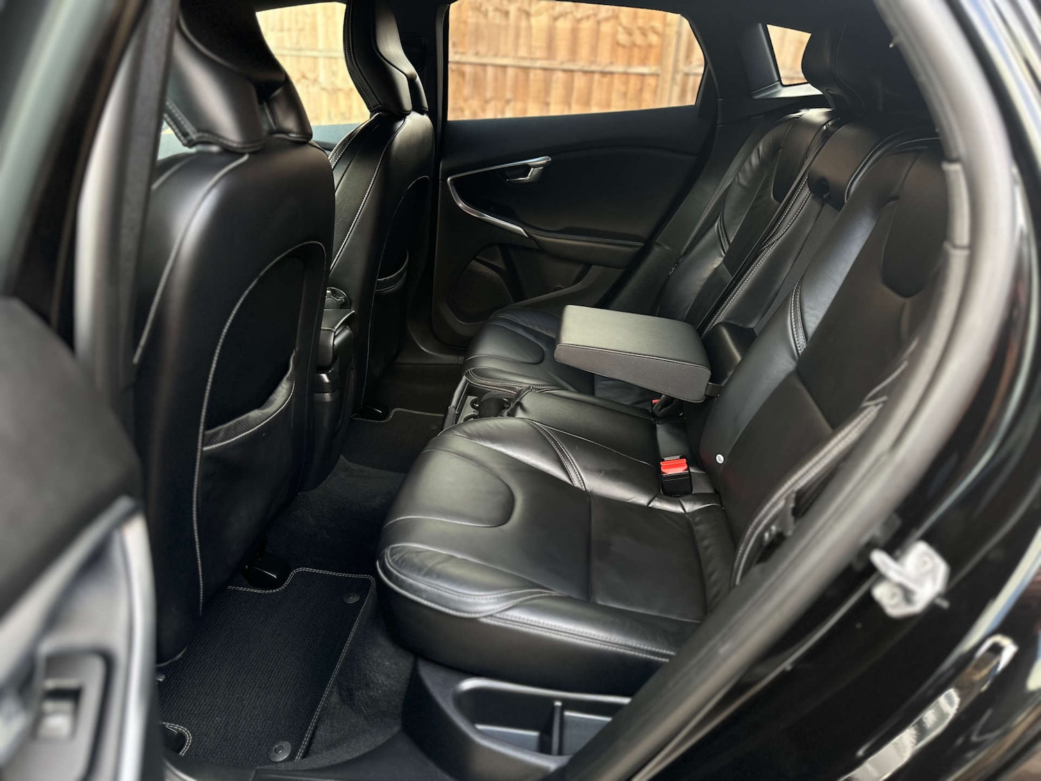 Used Volvo V40 2017 for sale - 76836462: Photo 33