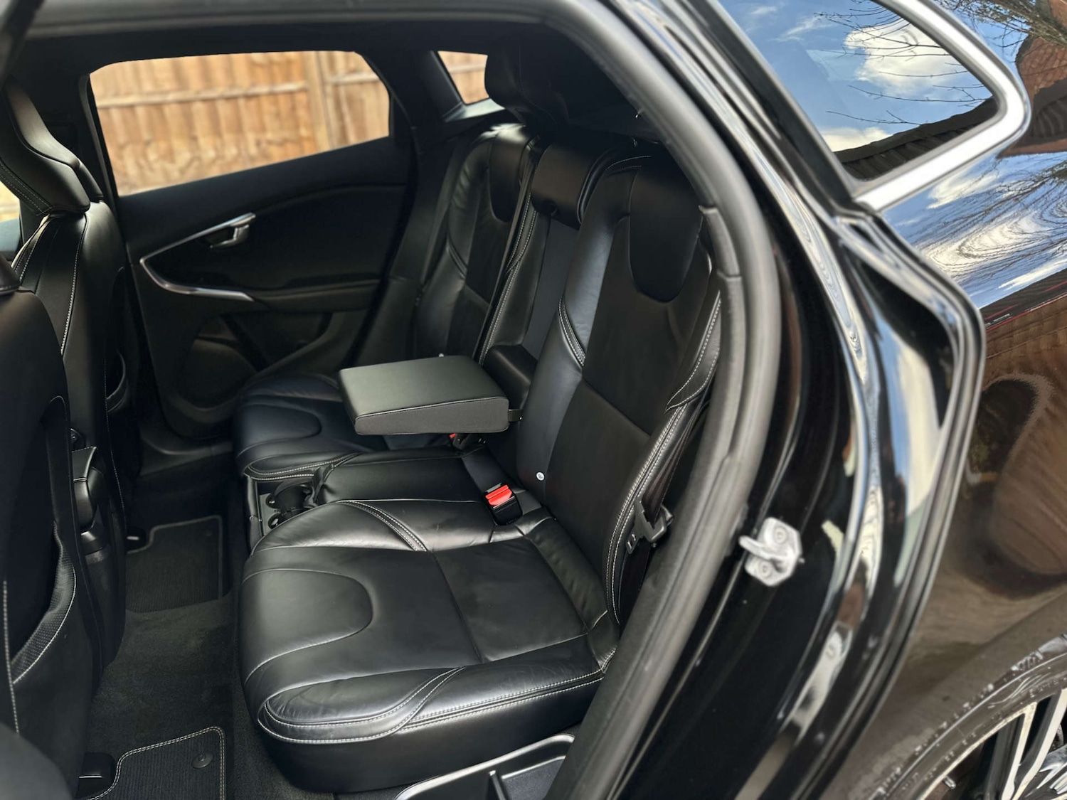 Used Volvo V40 2017 for sale - 76836462: Photo 34