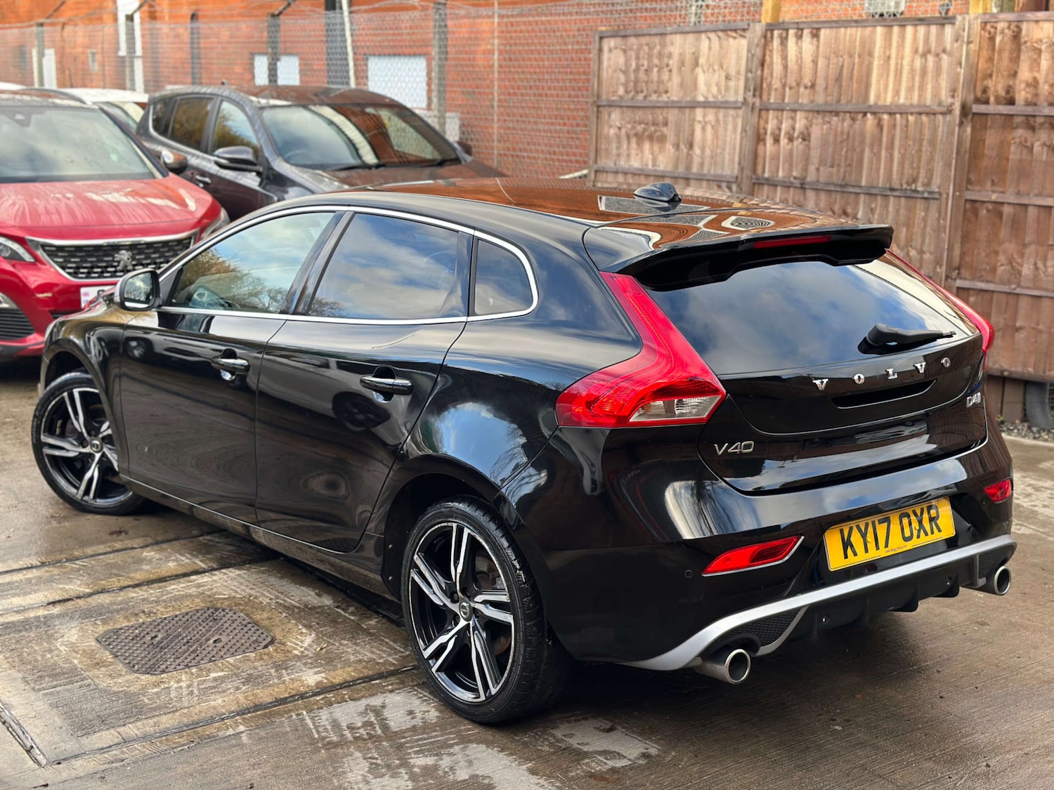 Used Volvo V40 2017 for sale - 76836462: Photo 9
