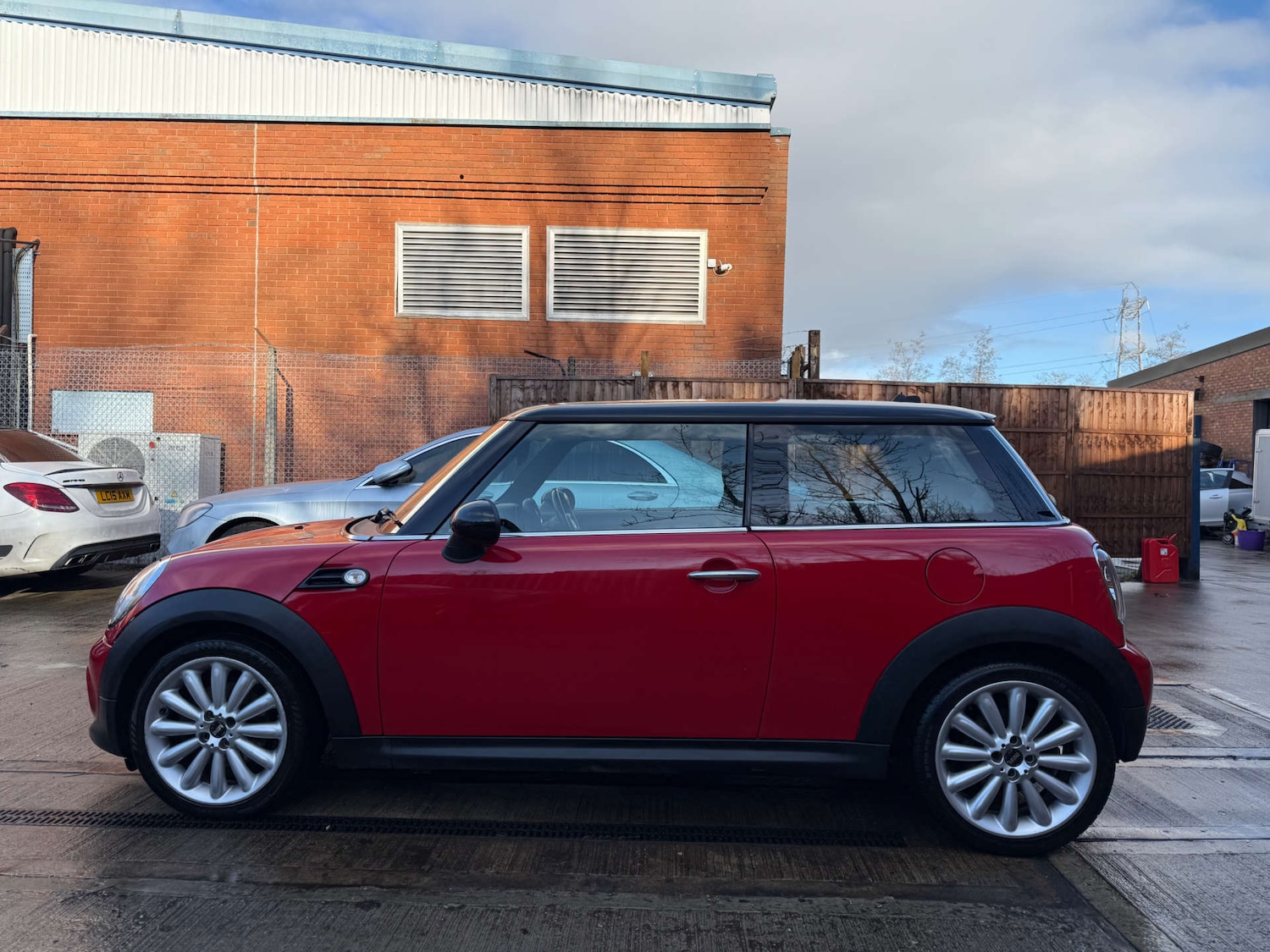 Used MINI Hatch 2011 for sale - 76836458: Photo 14