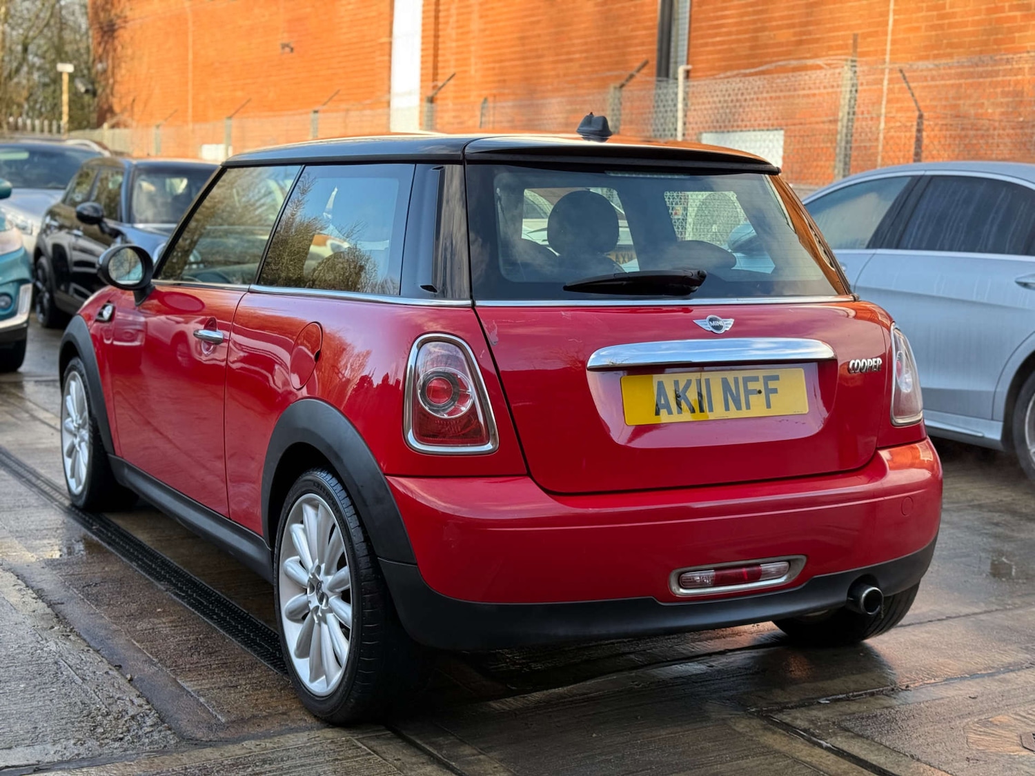 Used MINI Hatch 2011 for sale - 76836458: Photo 16