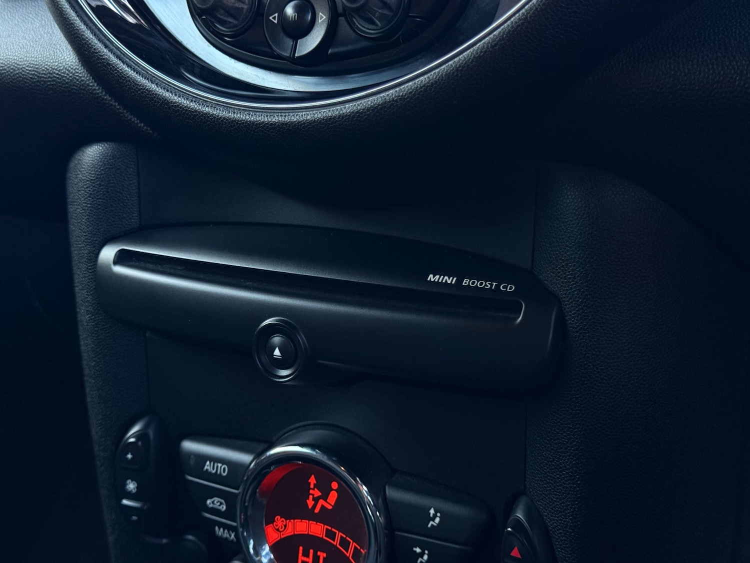 Used MINI Hatch 2011 for sale - 76836458: Photo 29