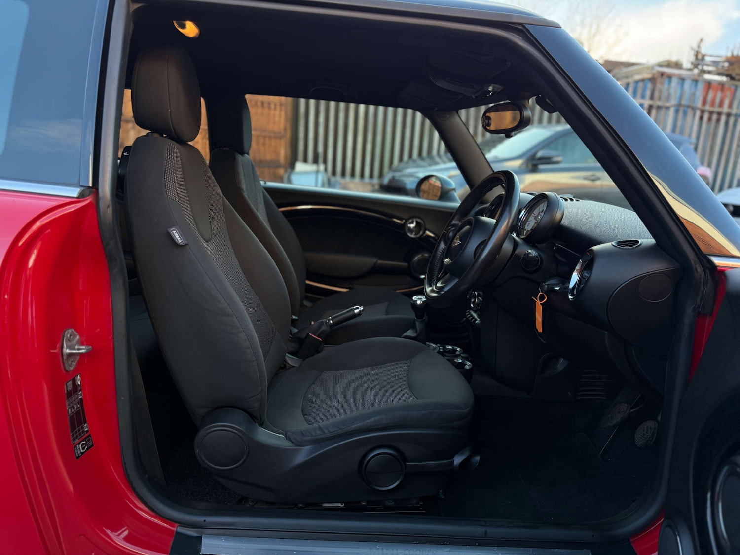 Used MINI Hatch 2011 for sale - 76836458: Photo 30