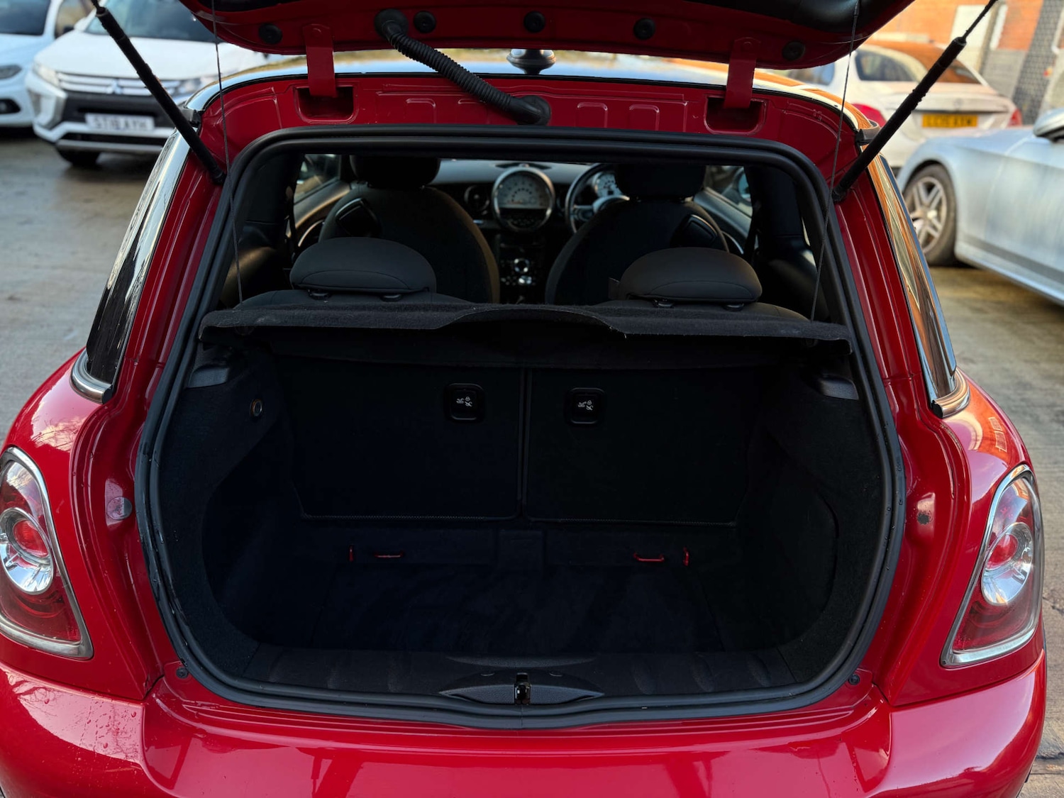 Used MINI Hatch 2011 for sale - 76836458: Photo 39