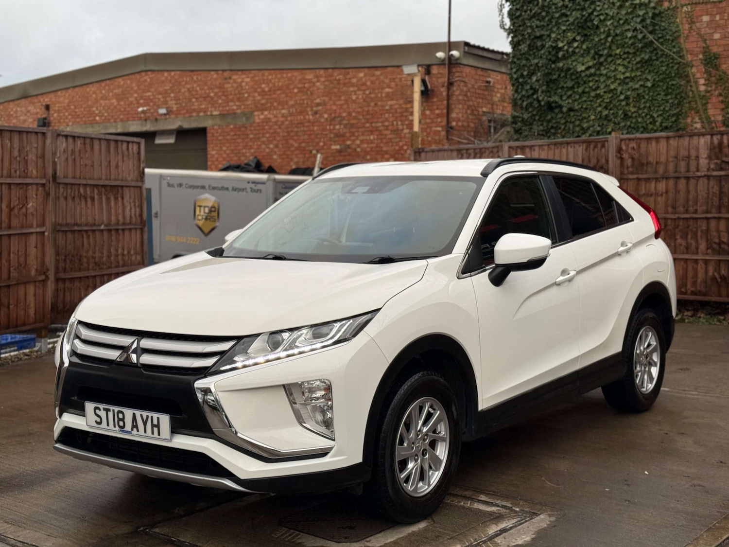 Used Mitsubishi Eclipse Cross 2018 for sale - 76611733: Photo 8